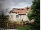 Vând casa la tara in Sanger jud. Mureș, cu 1550 MP teren.